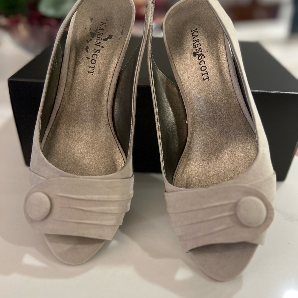 Sling heels